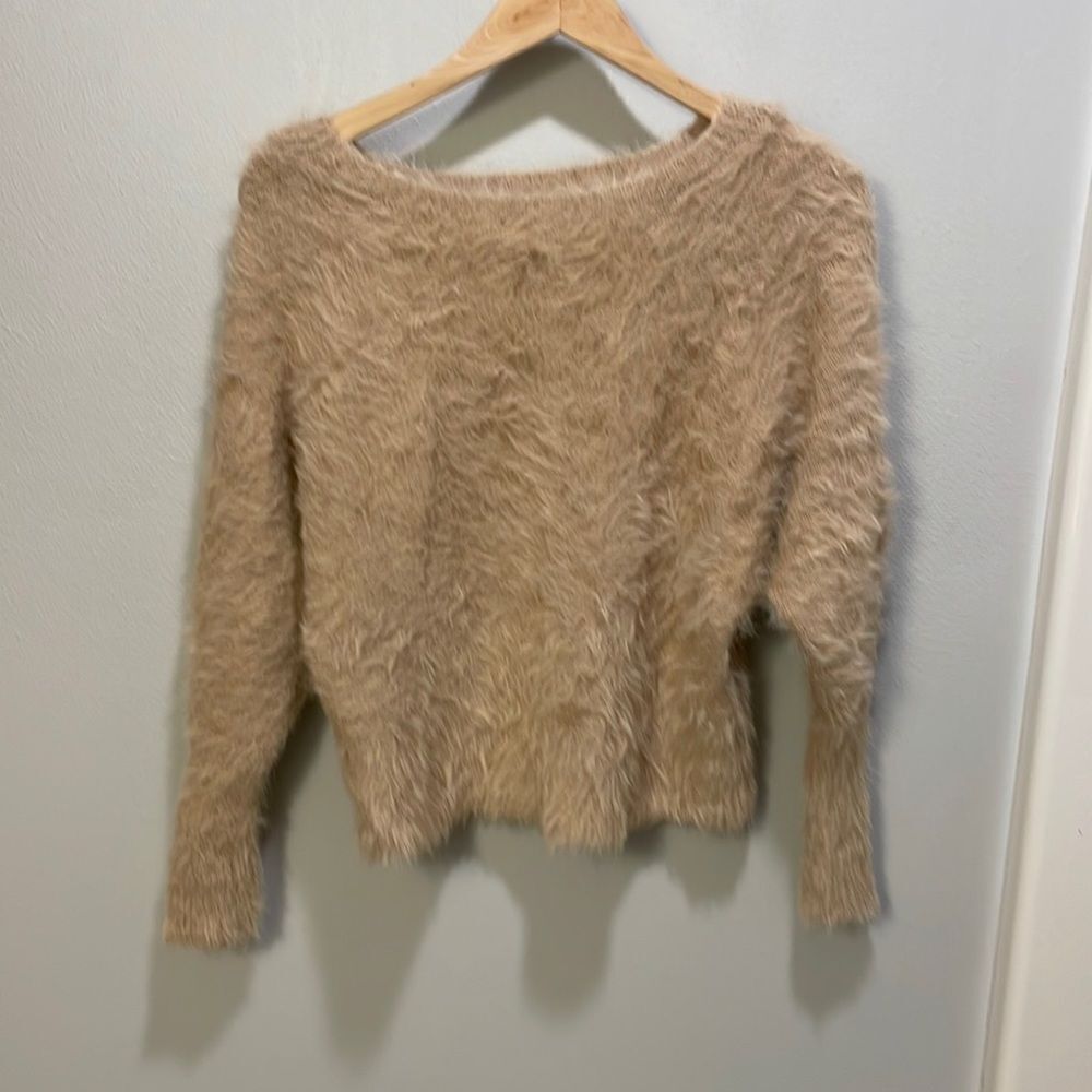 Jessica Simpson nude/tan woman’s fuzzy sweater